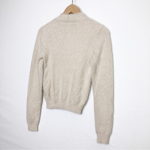 Carbon38 cream crewneck, eyelash pullover sweater - Picture 8 of 9